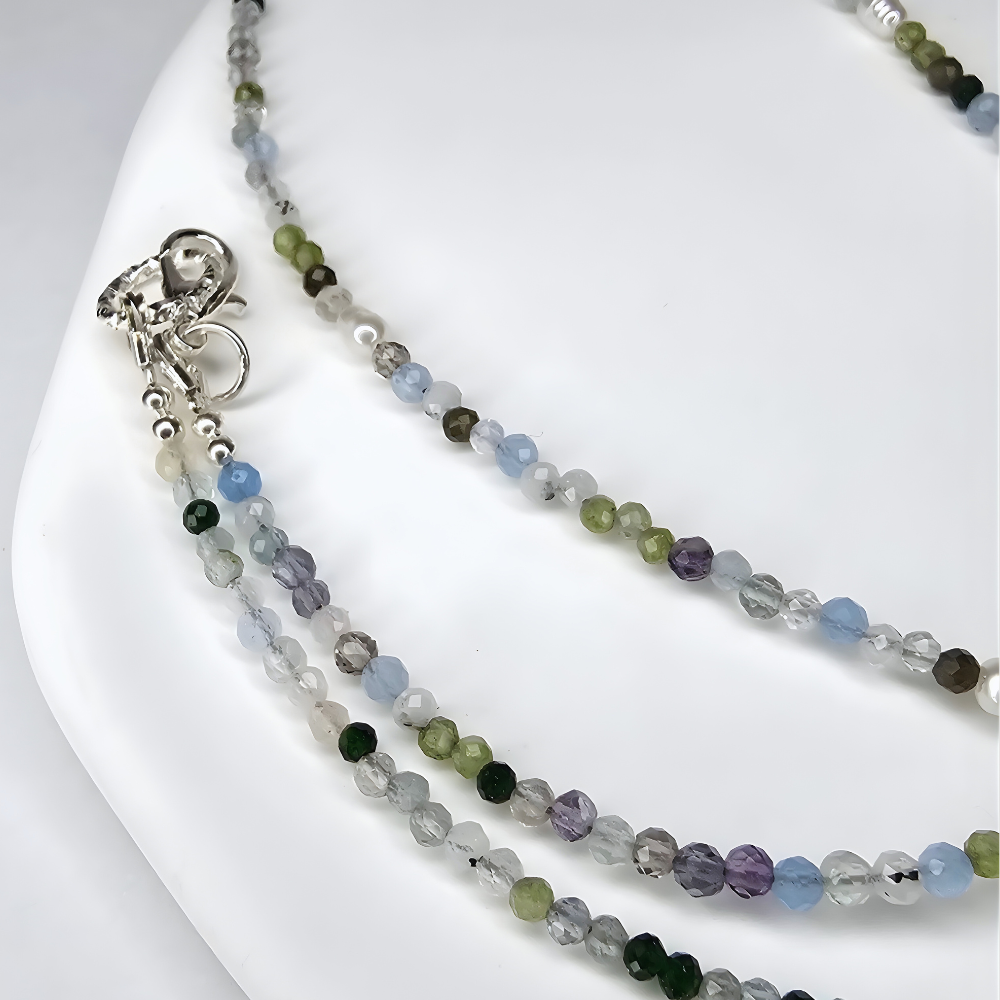 Feine Edelsteinkette mit Mondstein, Fluorit und Bergkristall