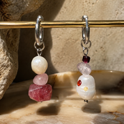 Asymmetrische Ohrringe Sea Wishper Florenz mit Rosenquarz, Süßwasserperlen und Granat – handgefertigter Edelsteinschmuck von BE-Youniq