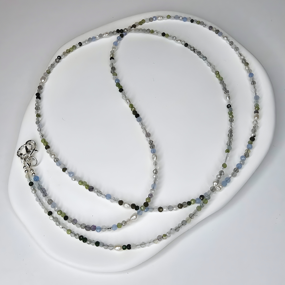 Feine Edelsteinkette mit Mondstein, Fluorit und Bergkristall