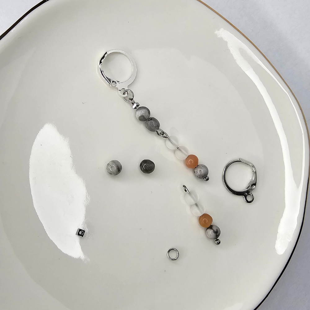 Handgefertigte Ohrringe aus echten Edelsteinen und Süßwasserperlen – BE-YOUNIQ Design