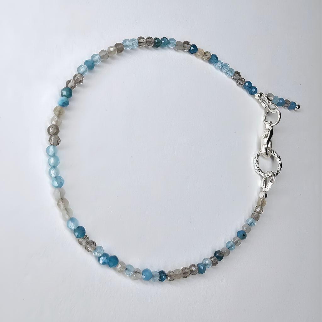 Edelsteinarmband mit Geburtsstein - Elin Blue - Apatit & Rauchquarz