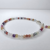 Edelsteinarmband mit Bedeutung – handgefertigter Energieschmuck für Damen