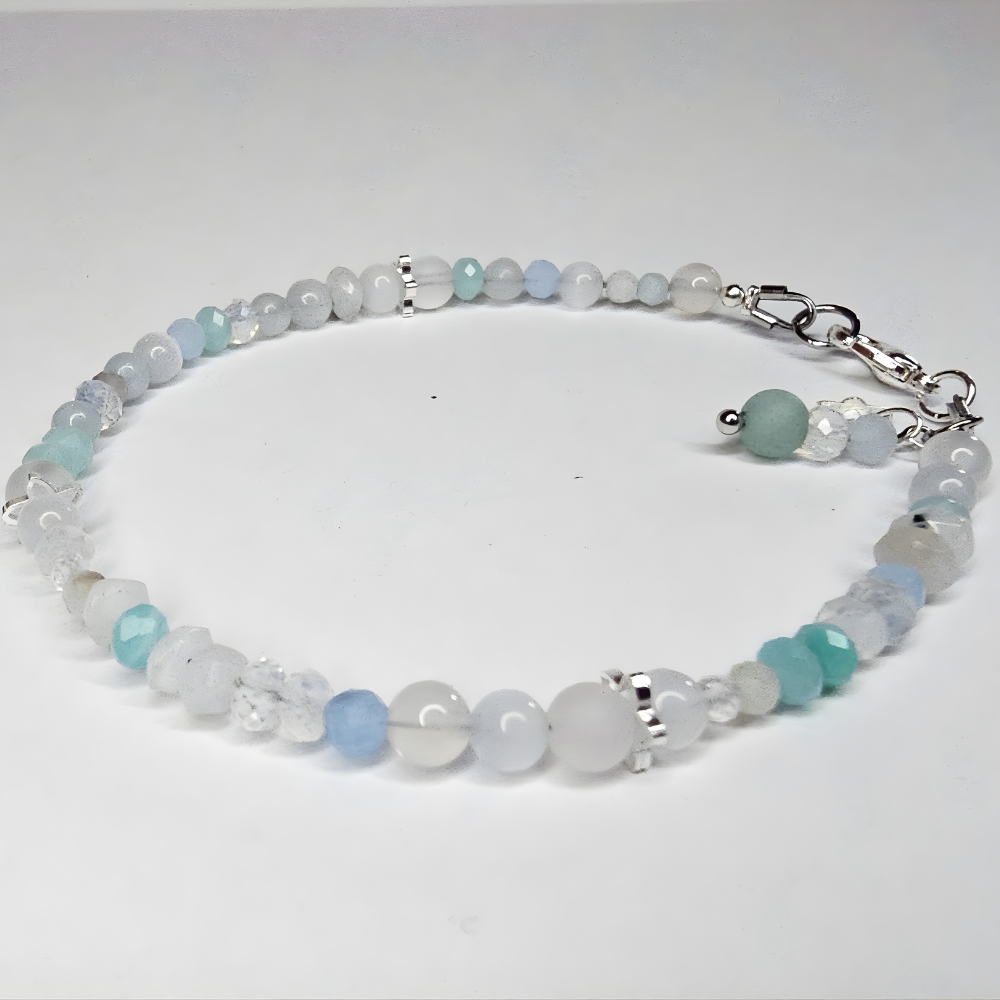 Mondstein Edelsteinarmband mit Bedeutung – handgefertigter Energieschmuck für Damen