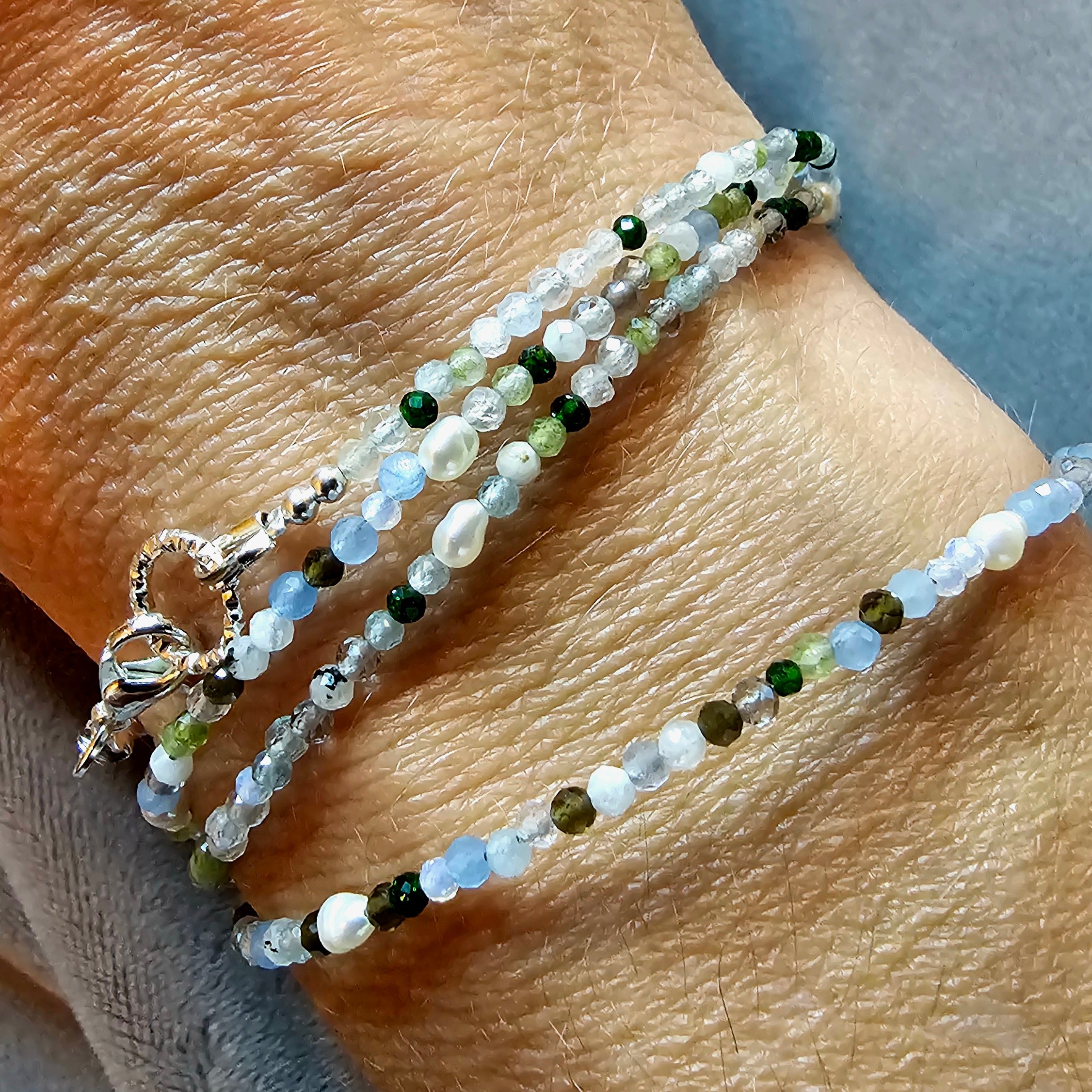 Feine Edelsteinkette mit Mondstein, Fluorit und Bergkristall