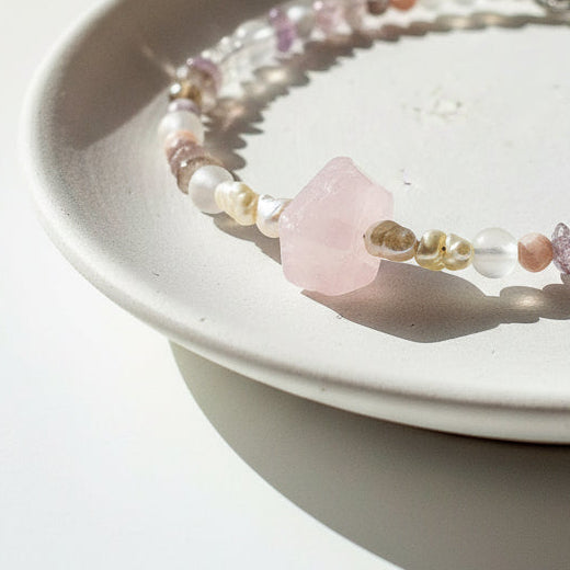 Edelsteinarmband mit Fluorit, Botswana Achat, Perlen & Amethyst