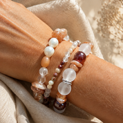 Dreireihiges Statement-Armband Golden Heart Energy: roter Achat, Rosenquarz und Süßwasserperlen sowie weitere Edelsteine