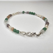 Mystic Meadow – feines Armband mit echten Edelsteinperlen: Aventurin, Mondstein und Bergkristall