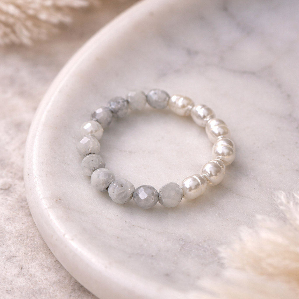 Edelsteinring Mondstein und Süßwasserperlen