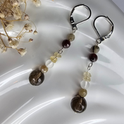 Elegante Edelstein & Perlen Ohrringe – stilvoller Damenschmuck mit Bedeutung