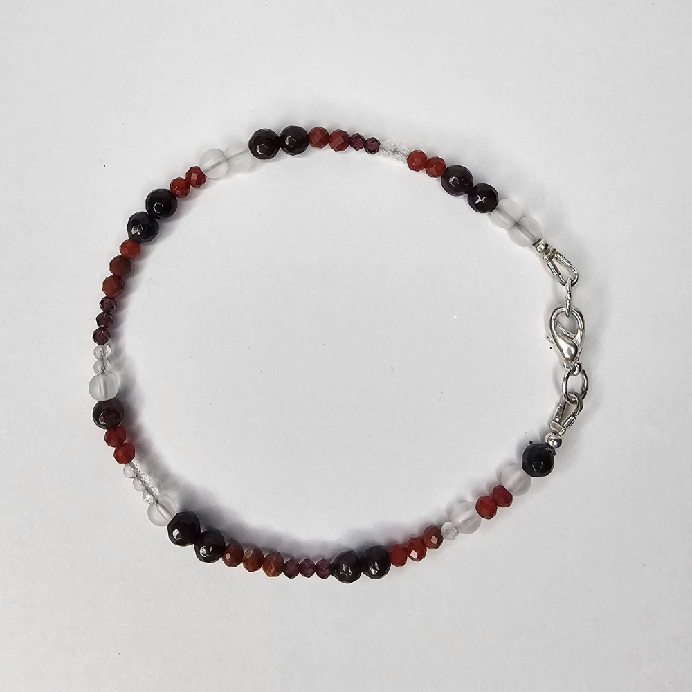 Granat Armband – Geburtsstein Januar – mit Karneol & Rosenquarz