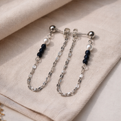 Handgefertigte Edelstein Ohrringe Azure Flow mit blauem Spinell und Perlmutt – BE.Youniq
