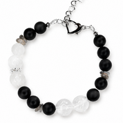 Handgefertigtes Onyx Armband für Damen mit Bergkristall und Labradorit. Hochwertiger Edelsteinschmuck aus Natursteinen – elegant, zeitlos und einzigartig.