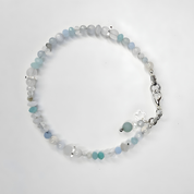 Icelight – feines Armband mit echten Edelsteinperlen: Bergkristall und Mondstein