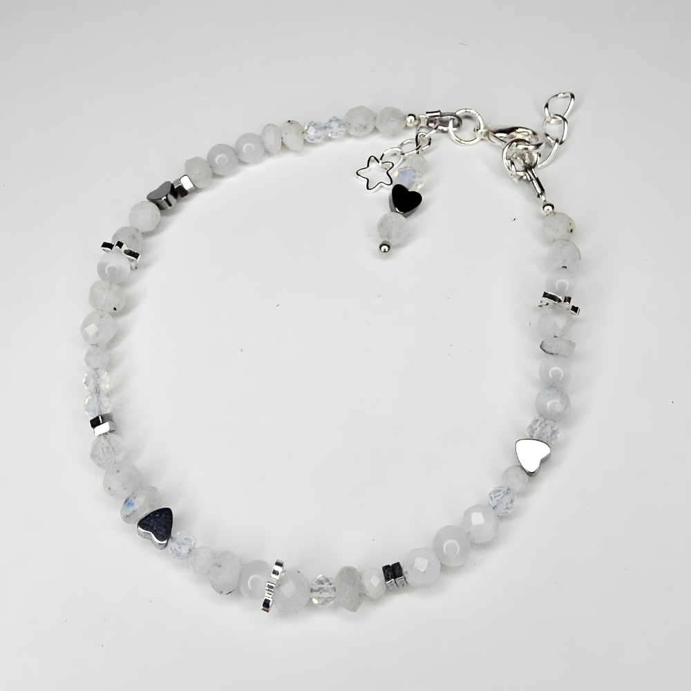 Zartes Edelsteinarmband mit echten Perlen von BE-Youniq