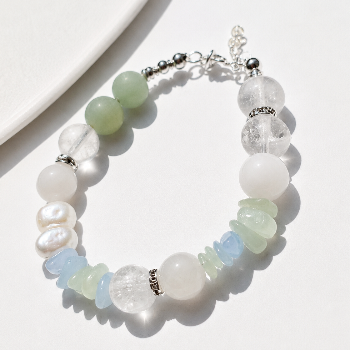 Ocean Spirit - Bergkristall, Aquamarin, Aventurin, grünem Chalcedon, weißer Jade und Süßwasserperlen