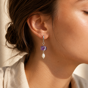 Pearl Sage Violett – Ohrringe mit Barockperlen und Fluorit, feminine Eleganz in Lila und Violett