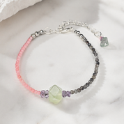 Sea Breeze Lime Armband mit Fluorit, Amethyst, Labradorit und Bambuskoralle – handgefertigt in Österreich