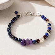 Sea Breeze Royal Edelsteinarmband mit Lapislazuli, Citrin, Tigerauge, Amethyst und Süßwasserperlen – handgefertigt in Österreich
