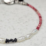 Raw Diamond Romance – Schwarze Rohdiamanten, Rhodolith-Granat & Süßwasserperlen