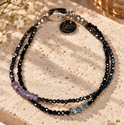Blaues Rohdiamant Armband Indigo Muse von BE-Youniq, handgefertigt in Österreich