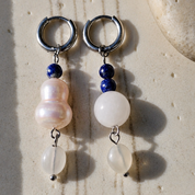 Sea Whisper Capri | Asymmetry - Lapislazuli, Mondstein, weiße Jade & Süßwasserperlen